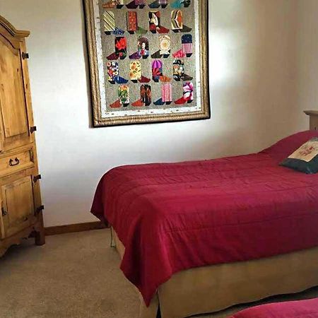 Slot Canyons Inn Bed & Breakfast Ескаланте Екстериор снимка