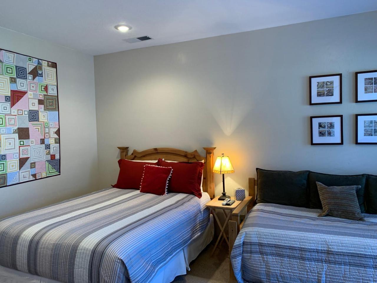 Slot Canyons Inn Bed & Breakfast Ескаланте Екстериор снимка